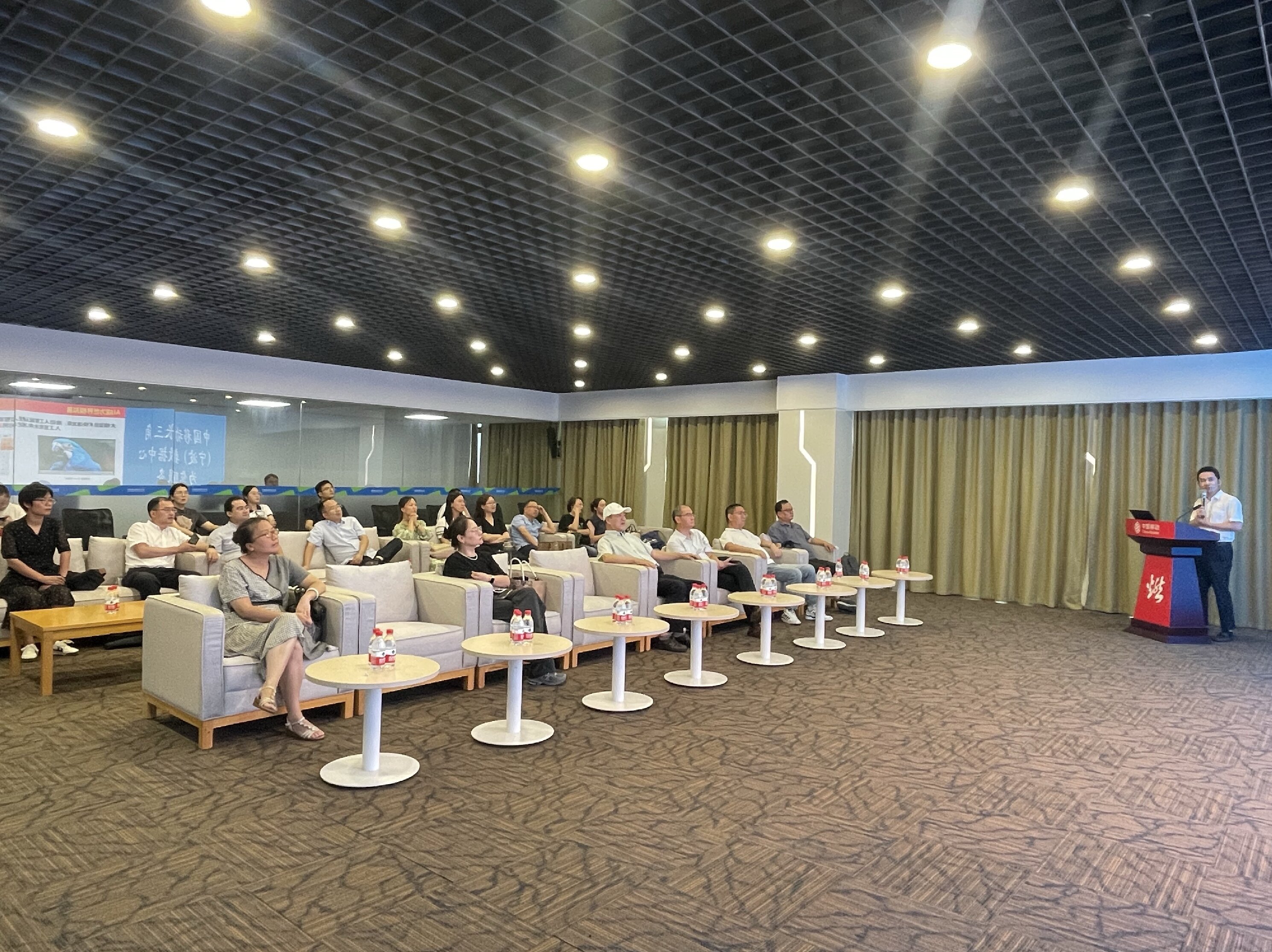 第三段1.jpg 第三段1.jpg